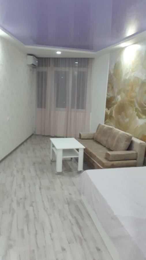 Vip Apartment 1 At Gorgiladze 118 バトゥーミ エクステリア 写真