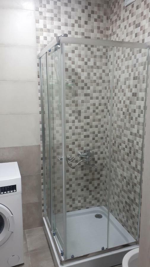 Vip Apartment 1 At Gorgiladze 118 バトゥーミ エクステリア 写真